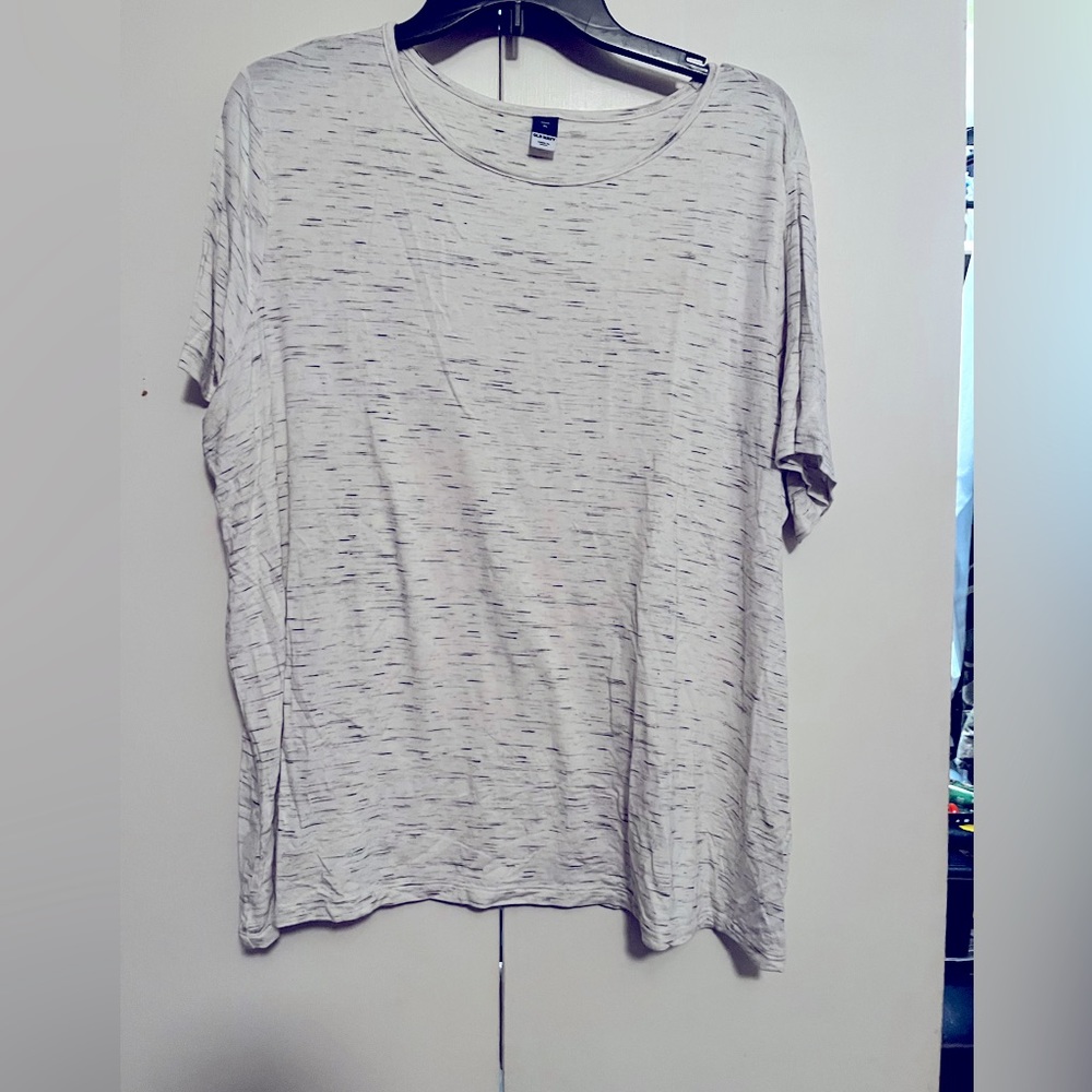 Women’s Old Navy Luxe tee, size XL